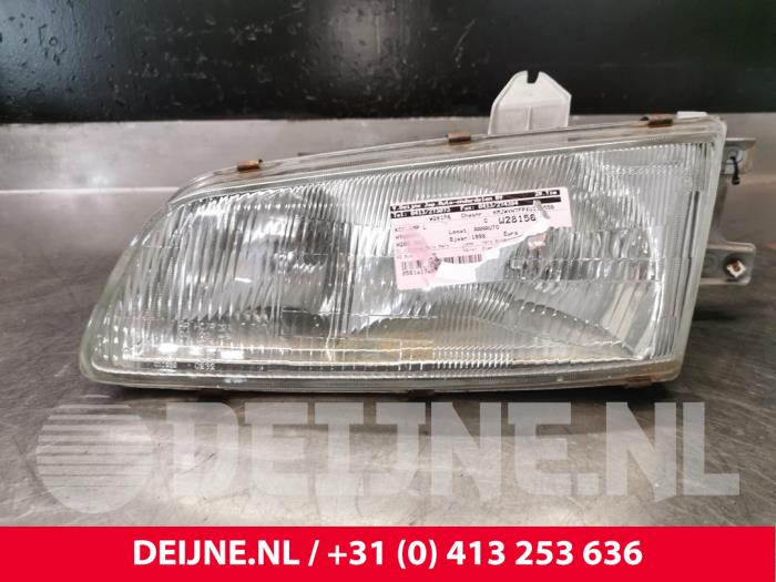 Hyundai H200 Headlight, left O33658