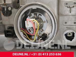 Hyundai H200 Scheinwerfer links O33659 foto 3