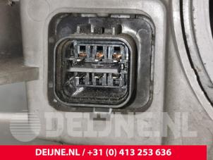 Hyundai H200 Scheinwerfer links O33659 foto 4