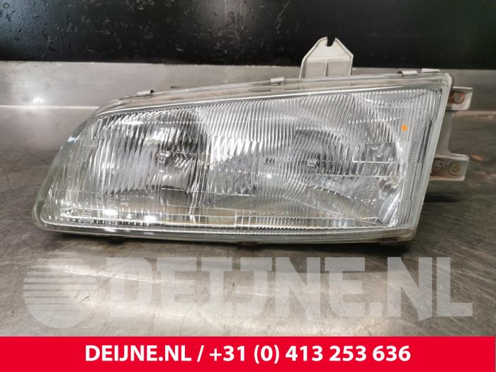 Hyundai H200 Headlight, left O33665