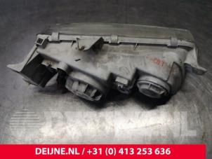 Hyundai H200 Headlight, left O33665 photo 4
