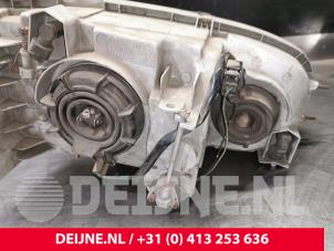 Mitsubishi L400 Scheinwerfer links O33745 foto 3