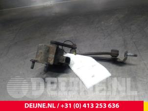 Mercedes E-Klasse Xenon hoogteregelaar O33756 foto 2