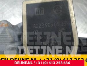 Mercedes C-Klasse Xenon Höhenregler O33759 foto 2