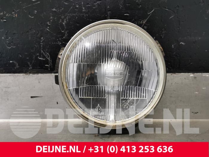 Hyundai H150 Headlight, right O33885