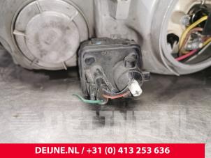 Hyundai H200 Scheinwerfer rechts O33901 foto 4