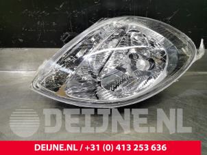 Nieuwe Koplamp rechts Nissan Kubistar (F10) 1.5 dCi 65 Prijs € 60,50 Inclusief btw aangeboden door van Deijne Onderdelen Uden B.V.