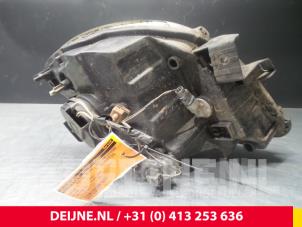 Nissan Kubistar Headlight, right O33918 photo 2