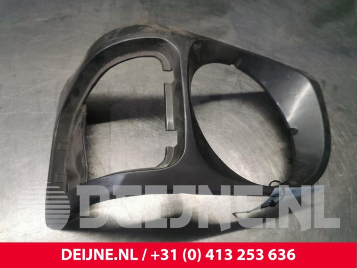 Hyundai H150 Headlight trim, left O34012