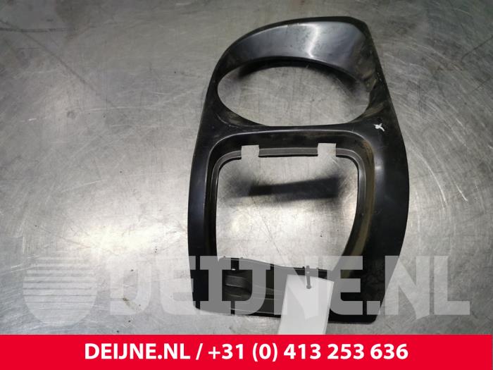 Hyundai H150 Headlight trim, right O34016