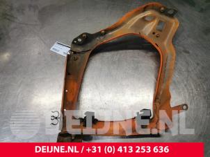 Ford Transit Koplampframe rechts O34027 foto 4