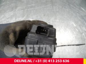 Peugeot 107 Scheinwerfermotor O34037 foto 3