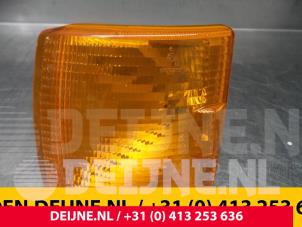 Volkswagen Transporter Richtingaanwijzer links O34174 foto 3