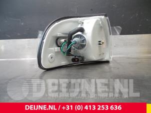 Hyundai H100 Richtingaanwijzer links O34200 foto 2