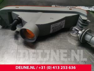 Nissan Vanette Richtingaanwijzer links O34218 foto 2