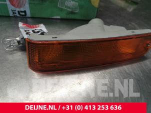 Nissan Vanette Richtingaanwijzer rechts O34315 foto 2