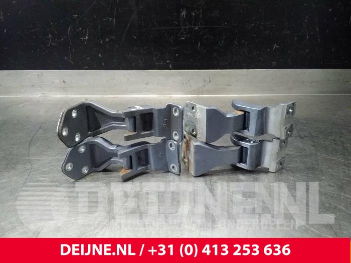 Hyundai H300 Scharnier- Set O35163
