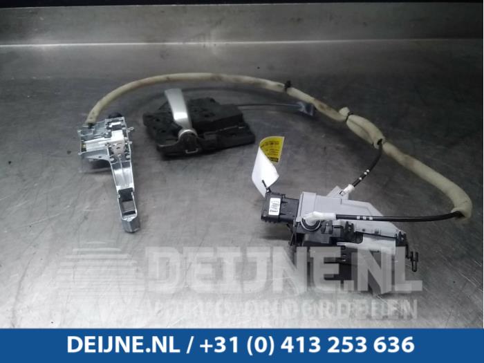 Peugeot Partner Schiebetür Schließmechanik links O35588