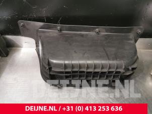Iveco Daily Voorinstap rechts O36219 foto 3