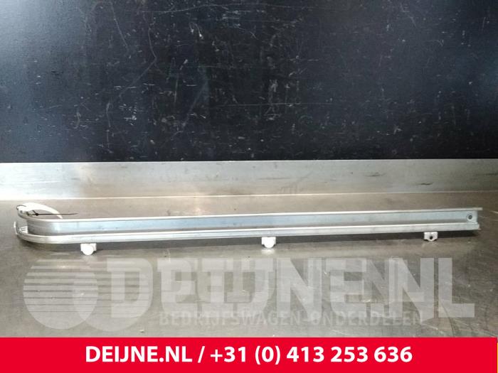 Mercedes Vito Schuifdeur Rail rechts O36418