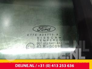 Ford Transit Courier Driehoeks Ruit rechts-voor O36526 foto 2