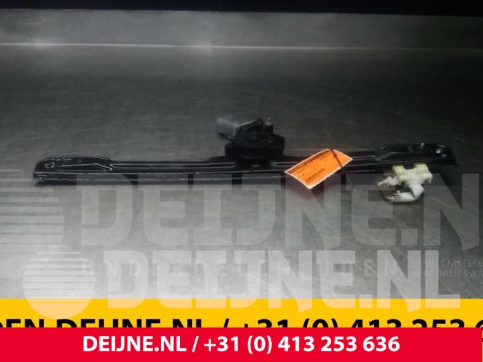 Iveco New Daily Window mechanism 2-door, front left O36879