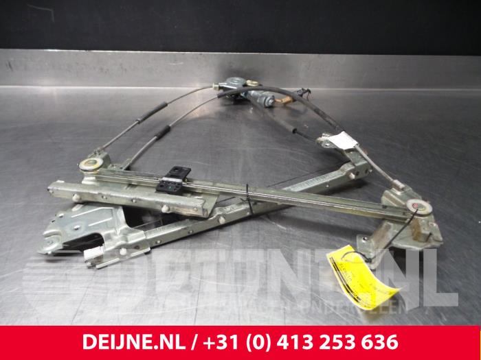 Mitsubishi Canter Fenstermechanik 2-türig links vorne O36979
