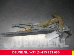 Toyota Hiace Window mechanism 2-door, front left O36982 photo 2