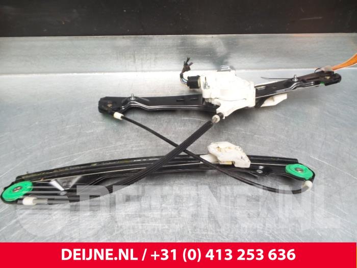 BMW 3-Serie Ruitmechaniek 4Deurs links-voor O37011