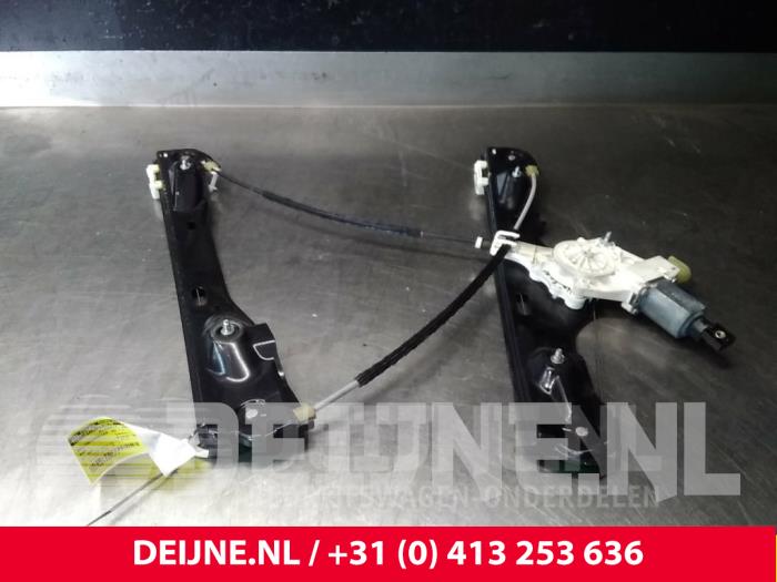 BMW X1 Ruitmechaniek 4Deurs links-voor O37012