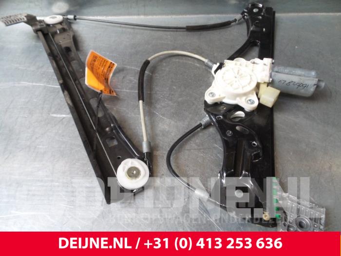 Mercedes E-Klasse Ruitmechaniek 4Deurs links-voor O37035
