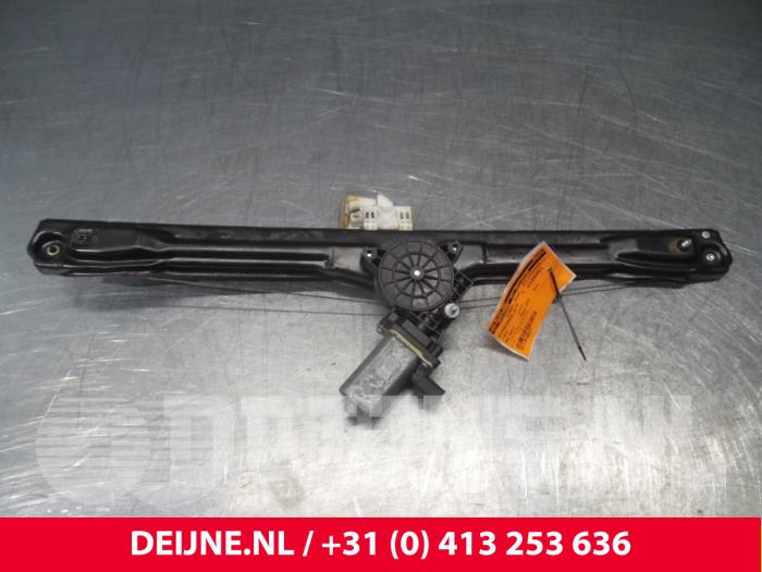 Iveco New Daily Window mechanism 2-door, front right O37424