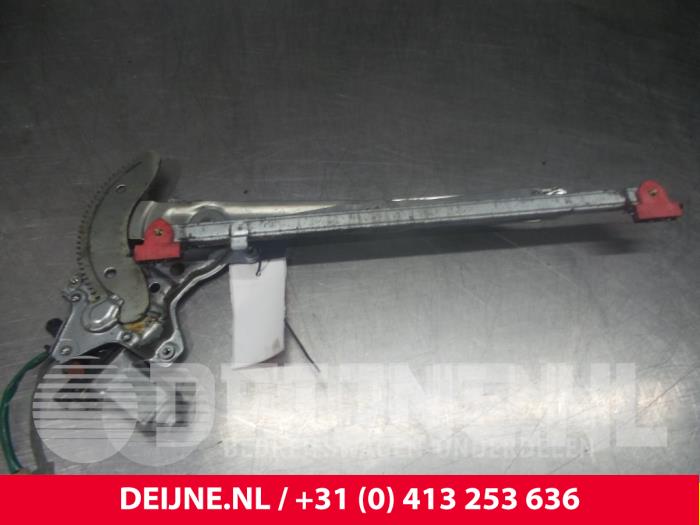 Toyota Hiace Ruitmechaniek 2Deurs rechts-voor O37545