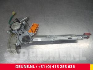 Toyota Hiace Ruitmechaniek 2Deurs rechts-voor O37545 foto 2