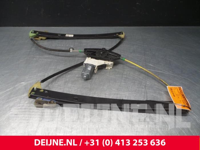 Audi A4 Window mechanism 4-door, front right O37548