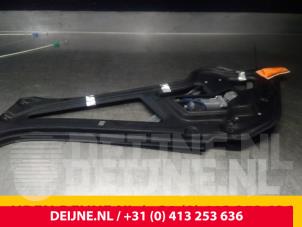 Mercedes Sprinter Ruitmechaniek 4Deurs rechts-voor O37598 foto 2