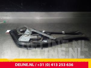 Gebruikte Raammechaniek 4Deurs rechts-voor Mercedes Sprinter 4t (904) 413 CDI 16V Prijs € 60,50 Inclusief btw aangeboden door van Deijne Onderdelen Uden B.V.