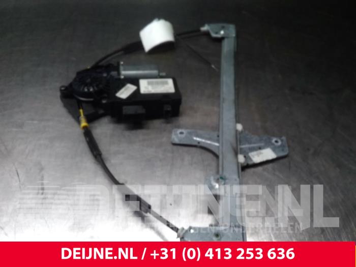 Peugeot 307 Window mechanism 4-door, front right O37679