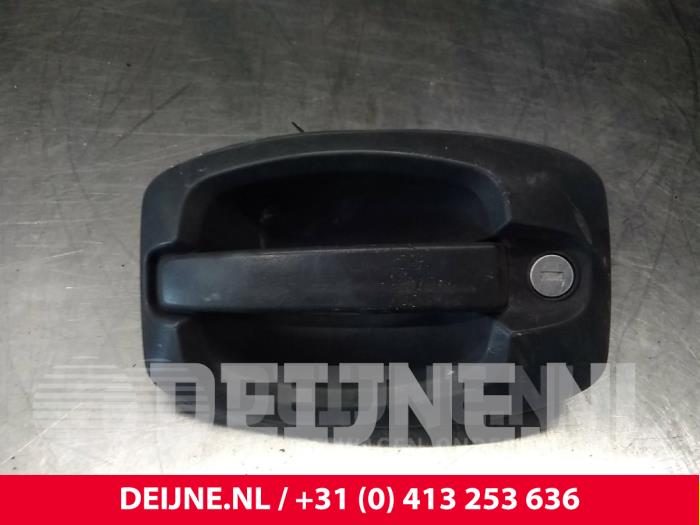 Fiat Ducato Türgriff 2-türig links O37720