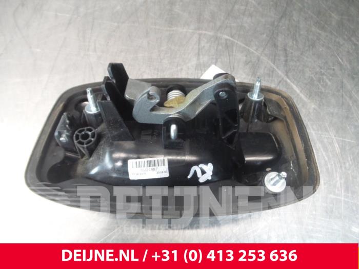 Iveco New Daily Door handle 2-door, right O37776