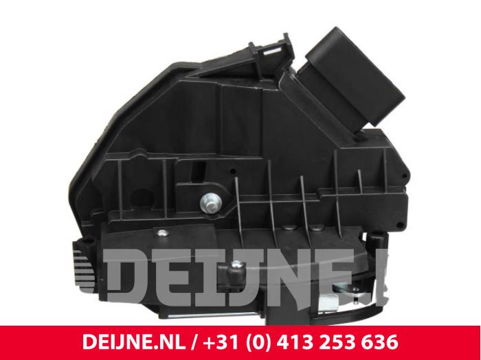Ford Fiesta Deurslot Mechaniek 2Deurs links O37846