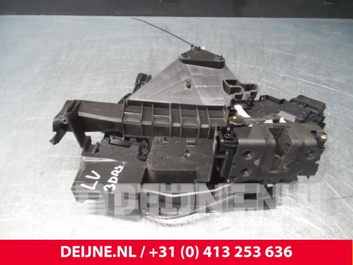 Ford Focus Türschlossmechanik 2-türig links O37856