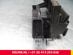 Ford Focus Türschlossmechanik 2-türig links O37856 foto 3