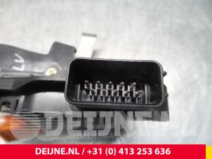 Ford Focus Deurslot Mechaniek 2Deurs links O37857 foto 3