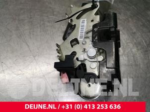 Mercedes Vito Türschlossmechanik 2-türig links O37893 foto 4