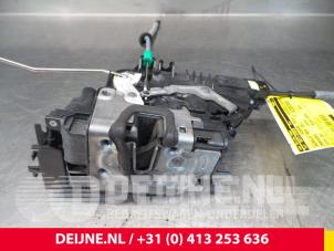 Mercedes Vito Türschlossmechanik 2-türig links O37901 foto 2
