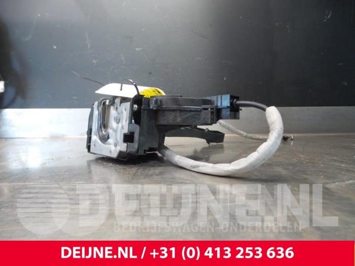 Mercedes Vito Door lock mechanism 2-door, left O37904