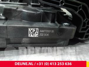 Mercedes Vito Deurslot Mechaniek 2Deurs links O37905 foto 3