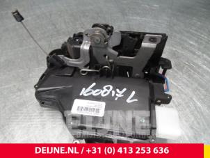 Volkswagen Caddy Türschlossmechanik 2-türig links O38054 foto 3