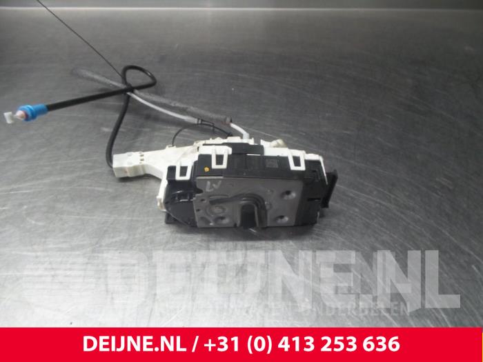 Volkswagen Crafter Deurslot Mechaniek 2Deurs links O38064